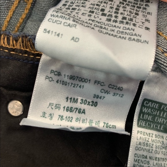 Levi’s - Picture 5 of 5